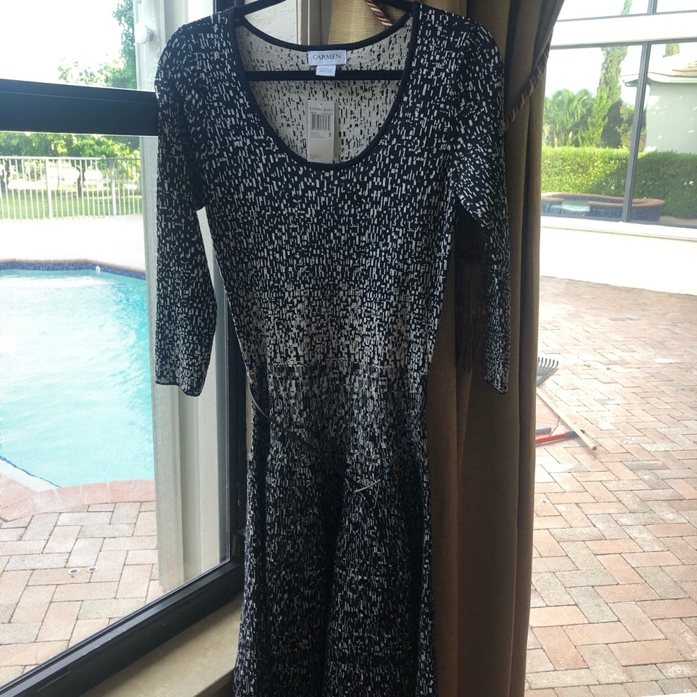 New with tags NWT Carmen Marc Valvo dress S